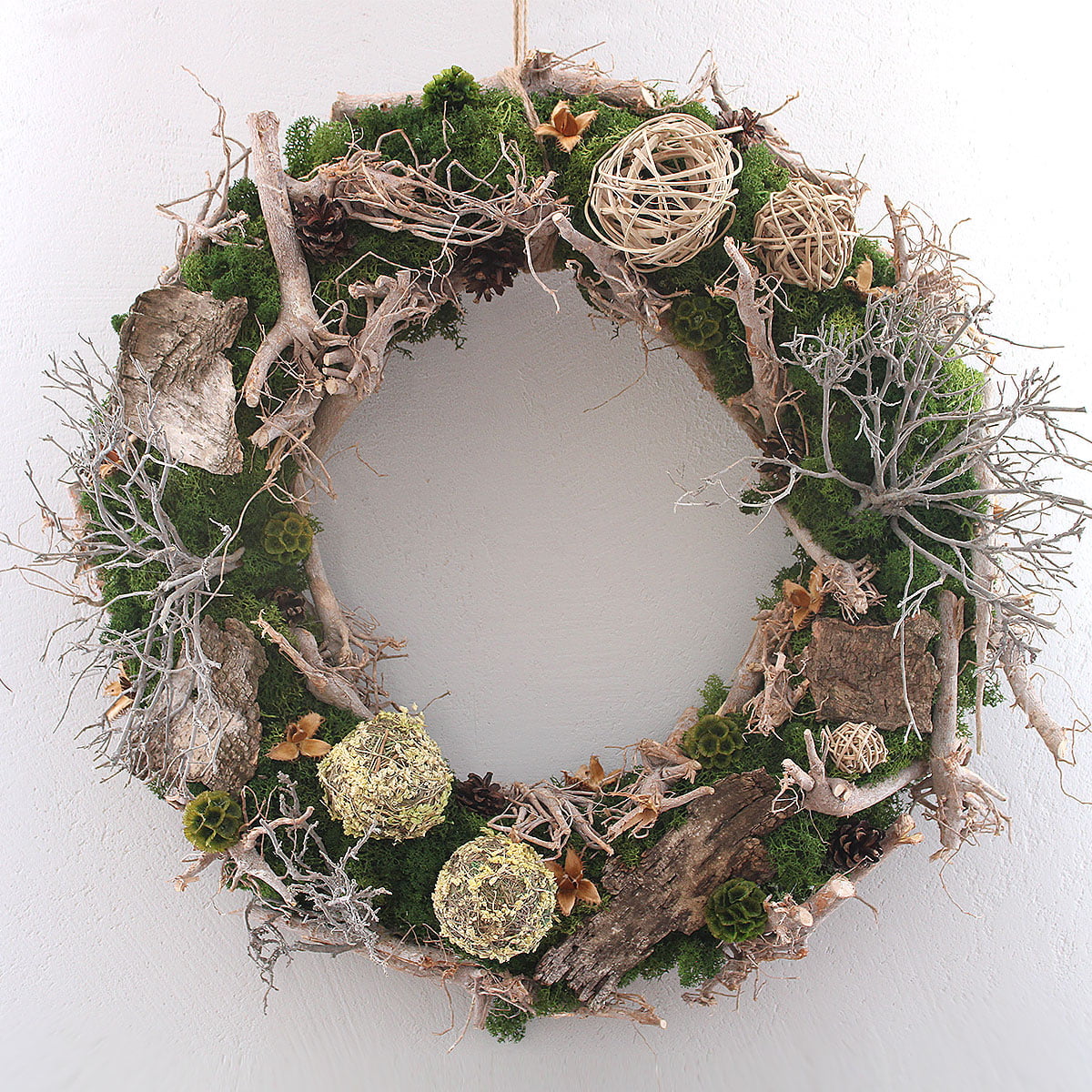 Duży wianek z chrobotka