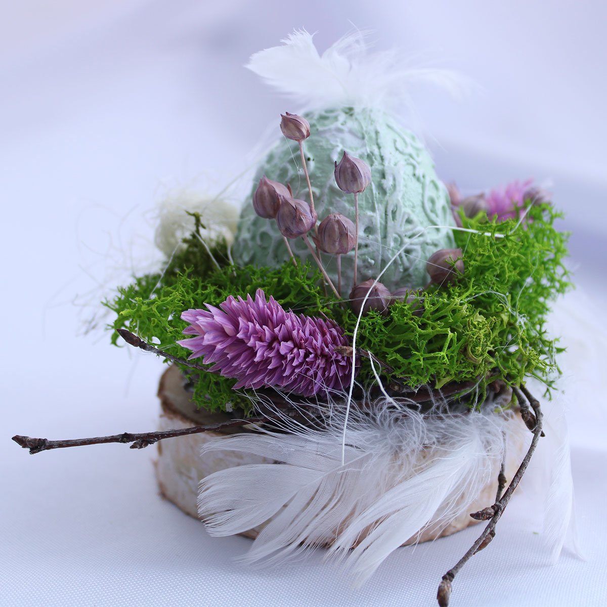 Miętowa pisanka z mchem