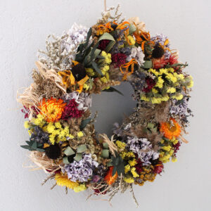 Wianek z suszonych roślin