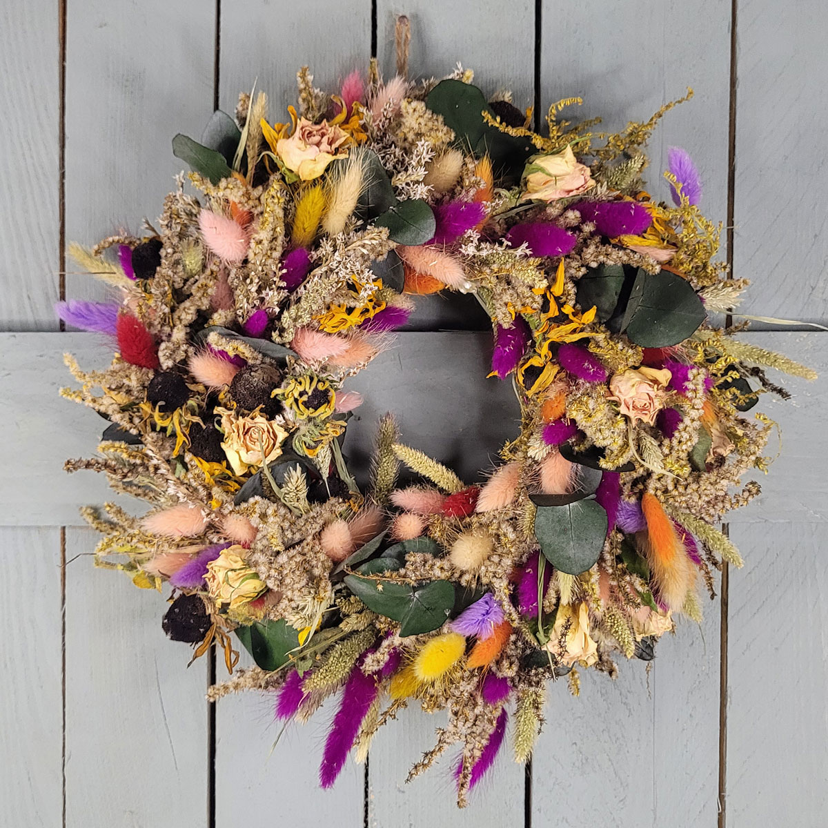 Barwny wianek z eukaliptusem