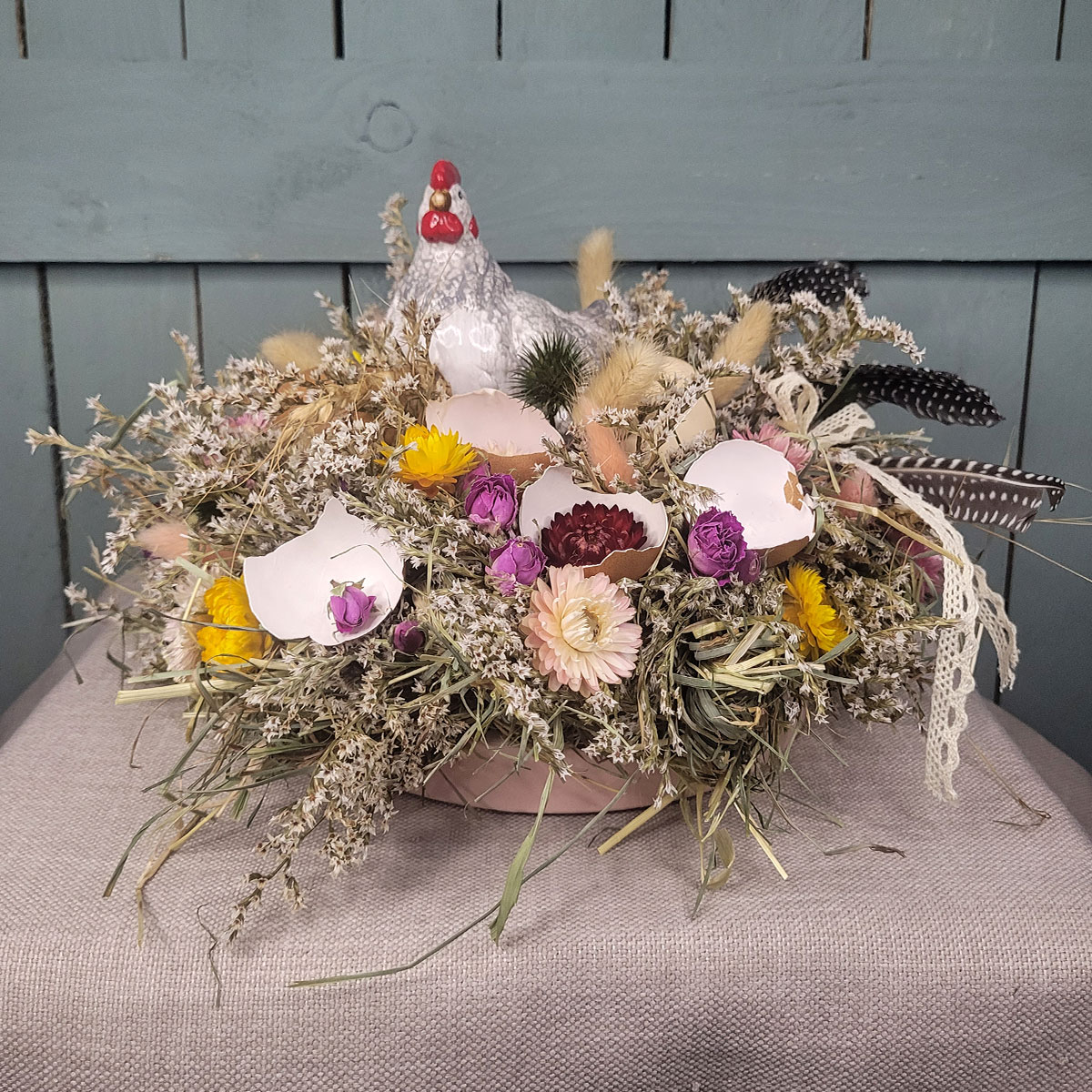 Wielkanocny stroik z kurką